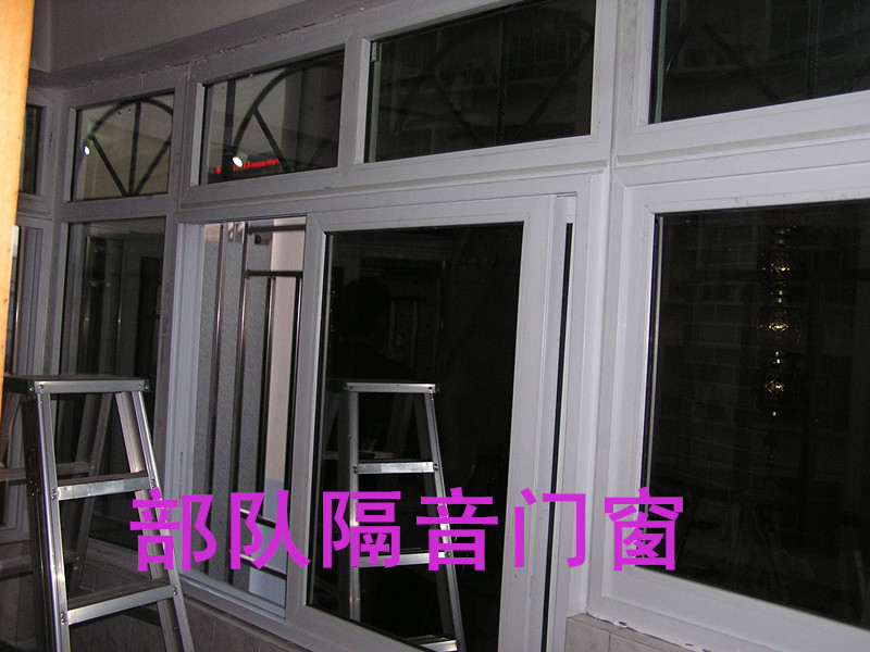 如何選擇部隊(duì)專業(yè)隔音玻璃保密電話