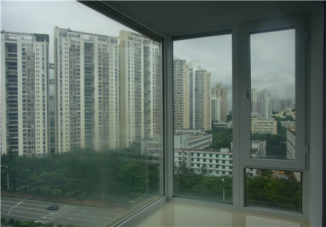 創意僑園02.jpg “隔音窗”/