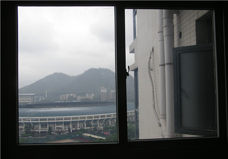 城市主場(chǎng).jpg 隔音窗